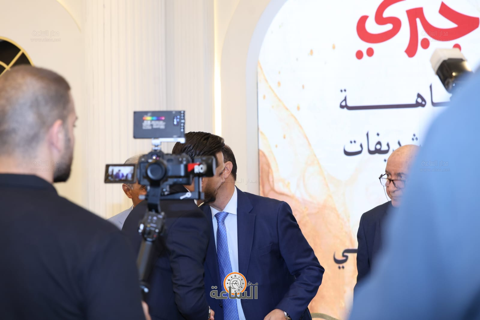 Madar Al-Saa Images 0.28557832576293807