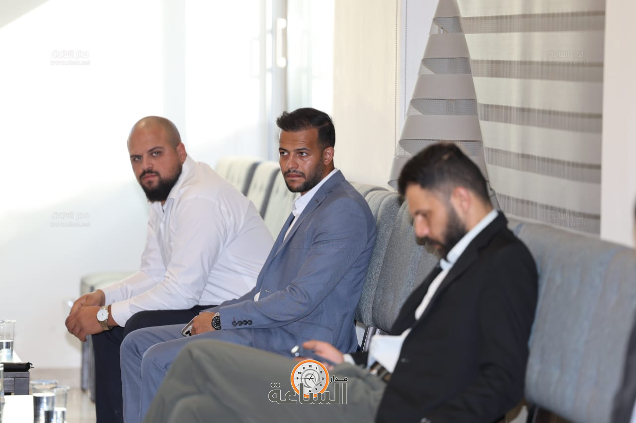 Madar Al-Saa Images 0.021828398694083484