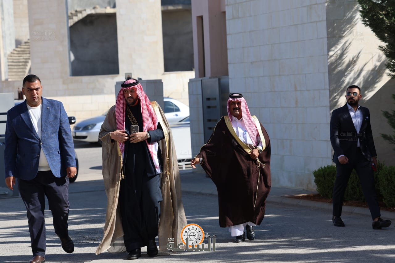 Madar Al-Saa Images 0.9850581641510167