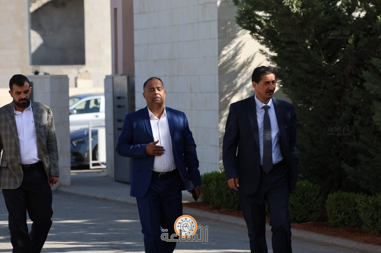 Madar Al-Saa Images 0.8312305844996113