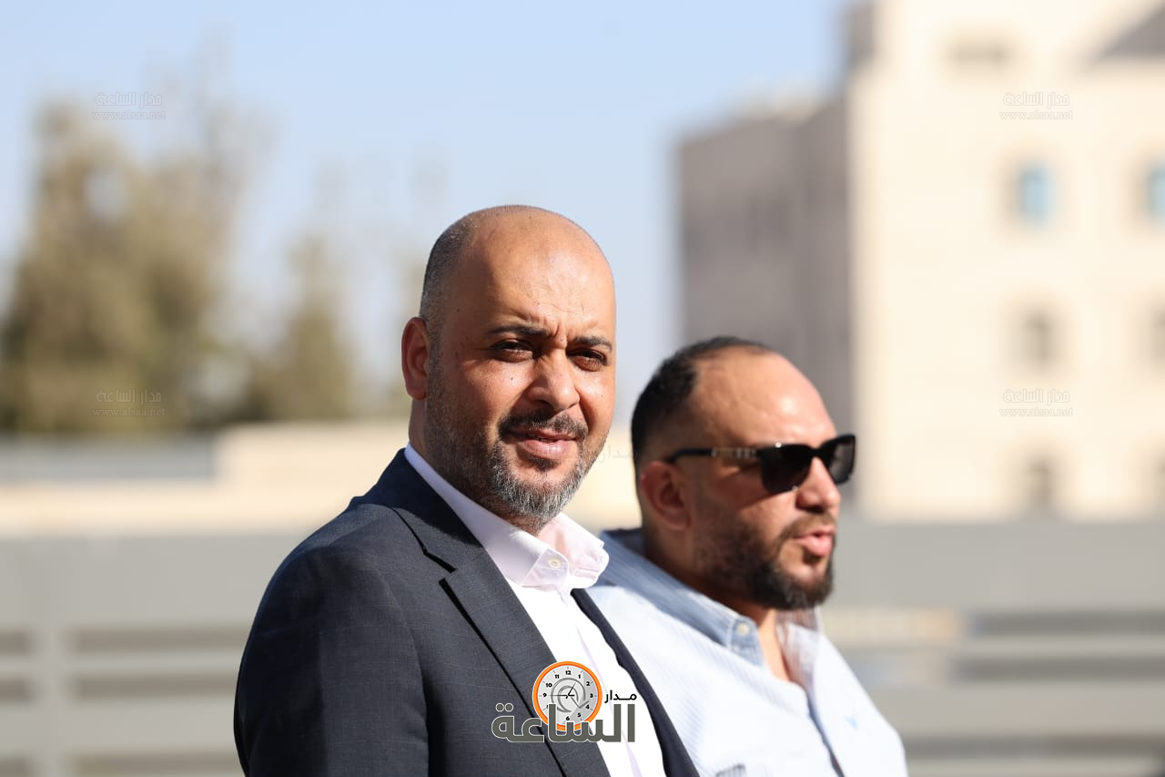 Madar Al-Saa Images 0.4610409271601974