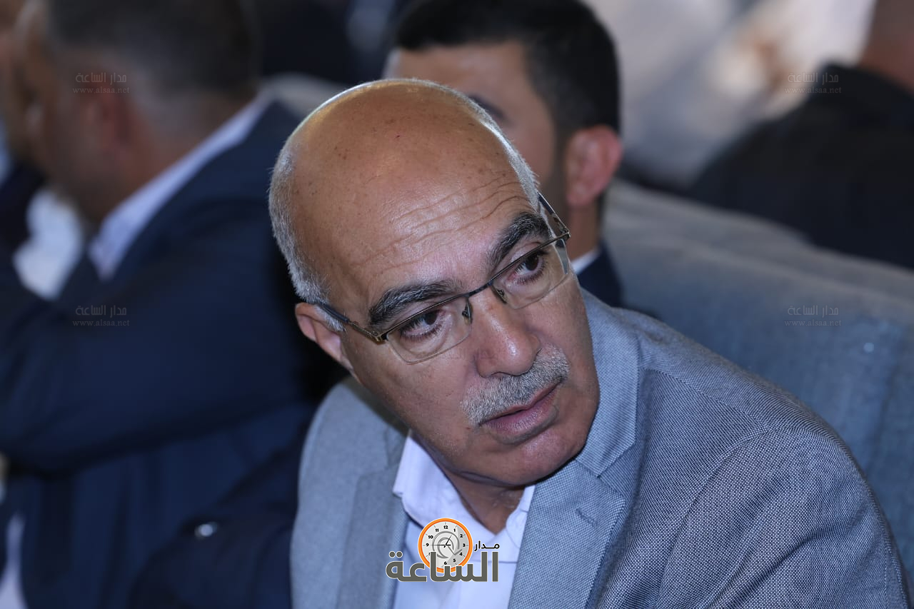 Madar Al-Saa Images 0.7165928188824521