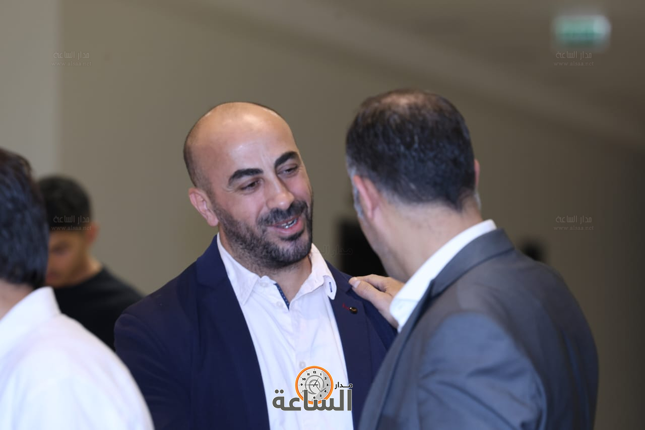 Madar Al-Saa Images 0.5872191171994309