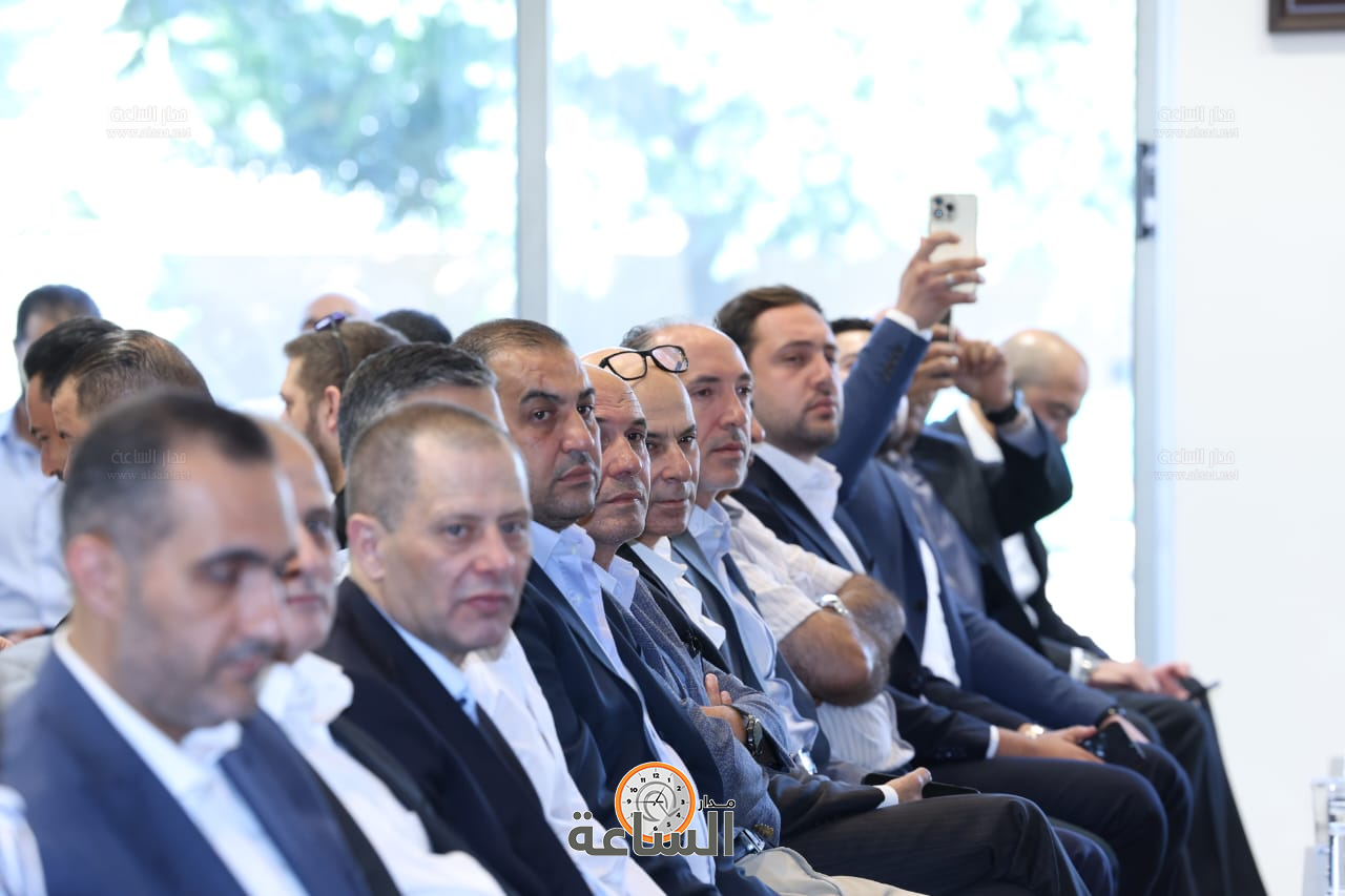 Madar Al-Saa Images 0.7738860727308924