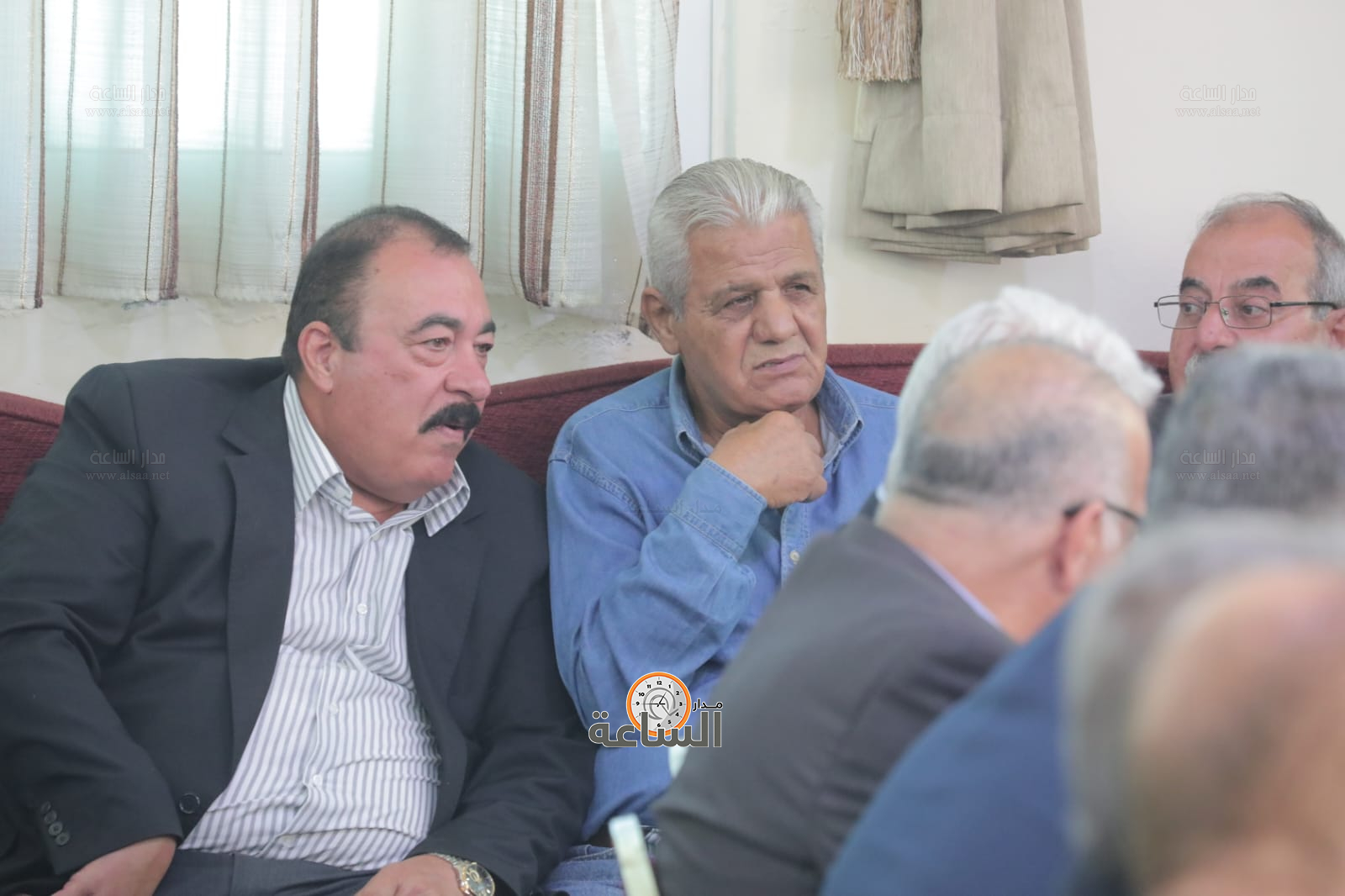 Madar Al-Saa Images 0.7338882318514673