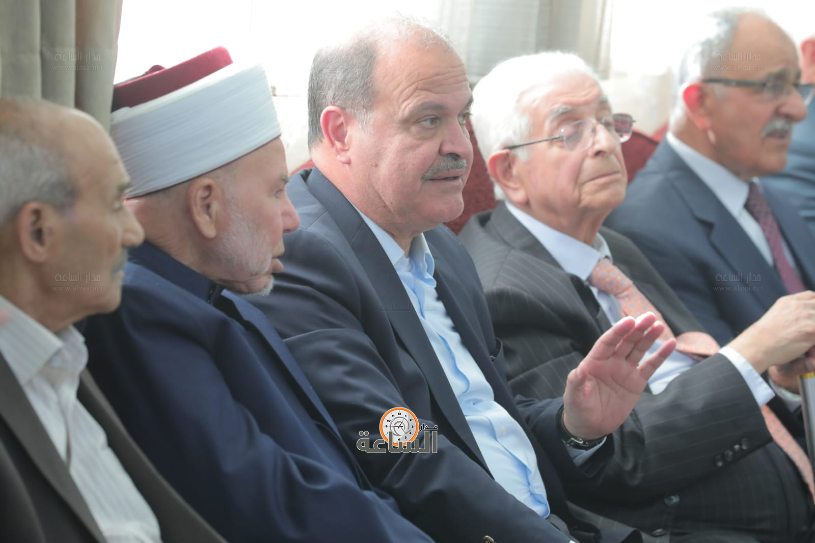 Madar Al-Saa Images 0.37666999793914224