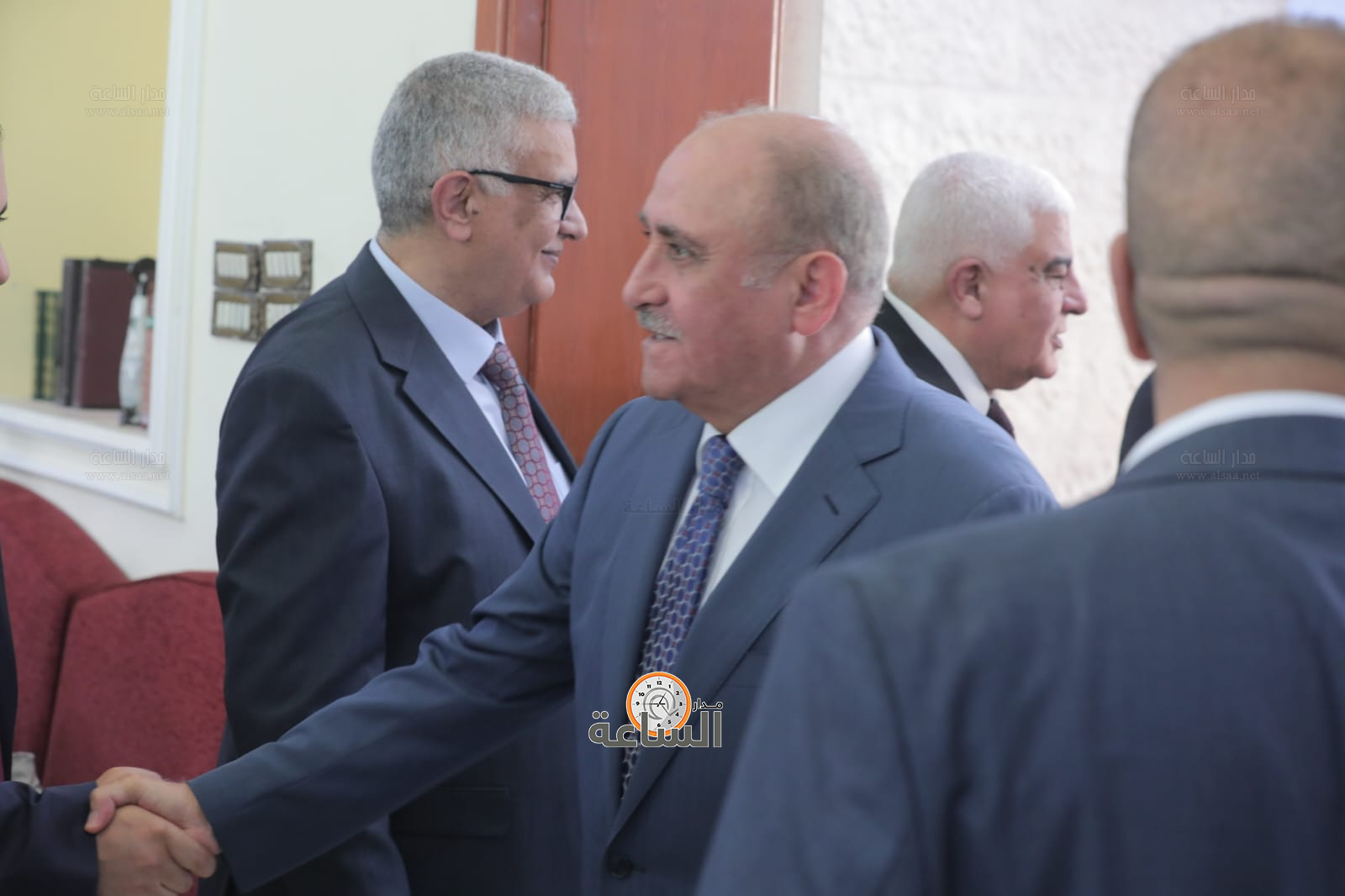 Madar Al-Saa Images 0.37800400964906145