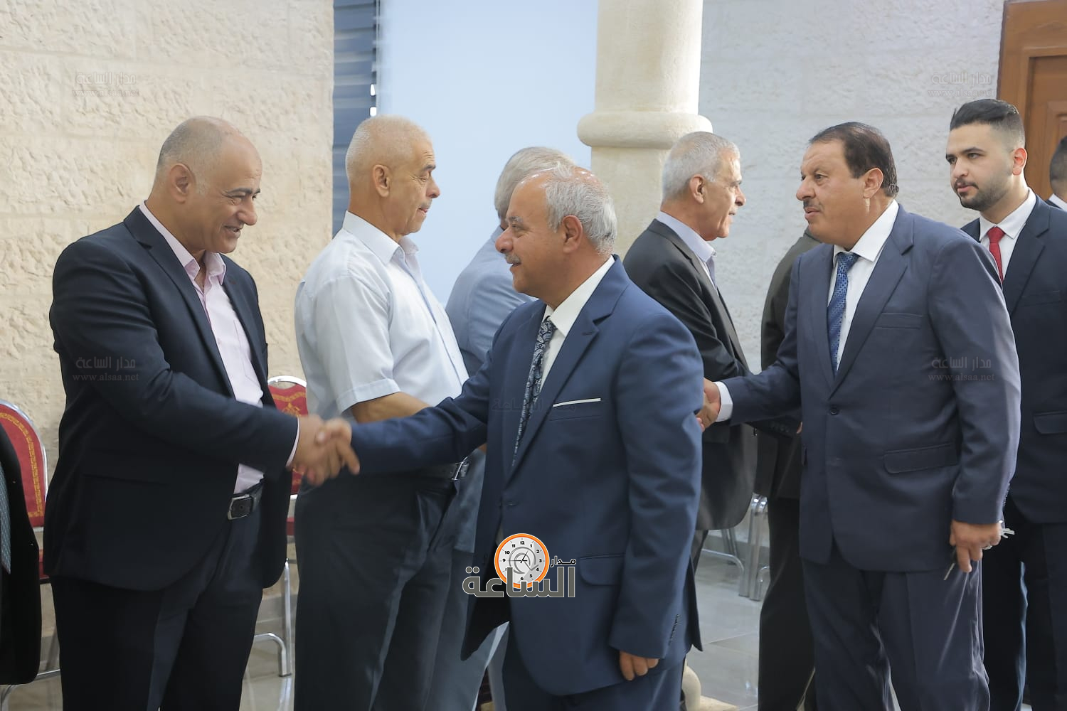 Madar Al-Saa Images 0.487422591171065