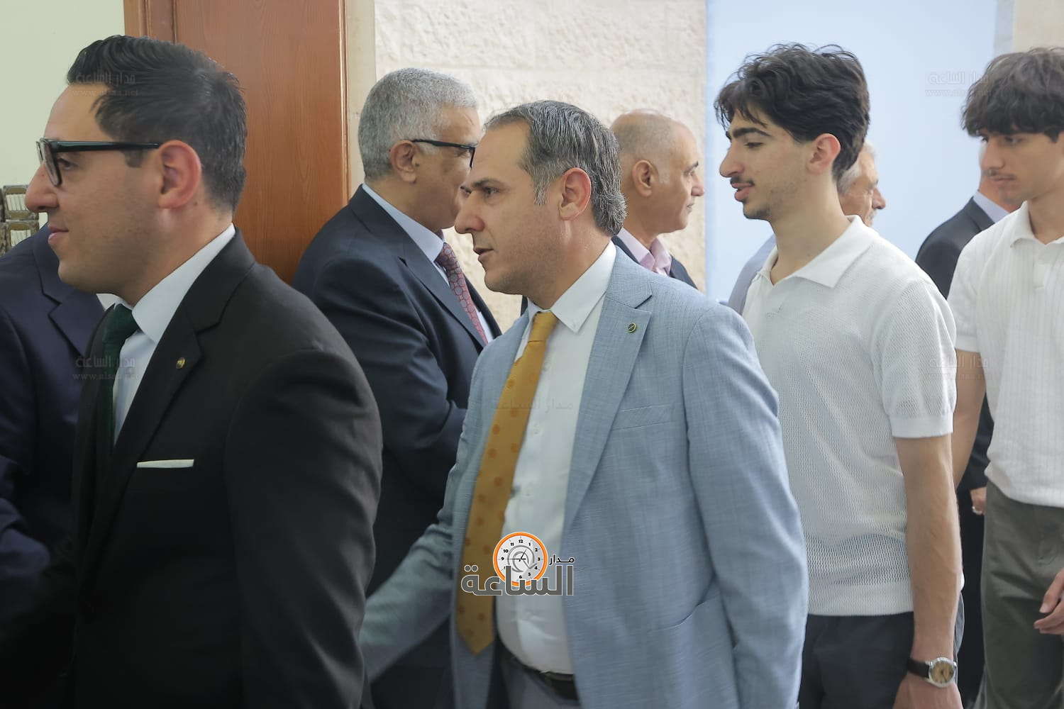 Madar Al-Saa Images 0.6930174367080779