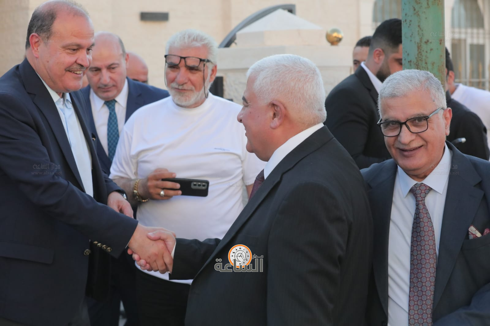 Madar Al-Saa Images 0.2059508074616504