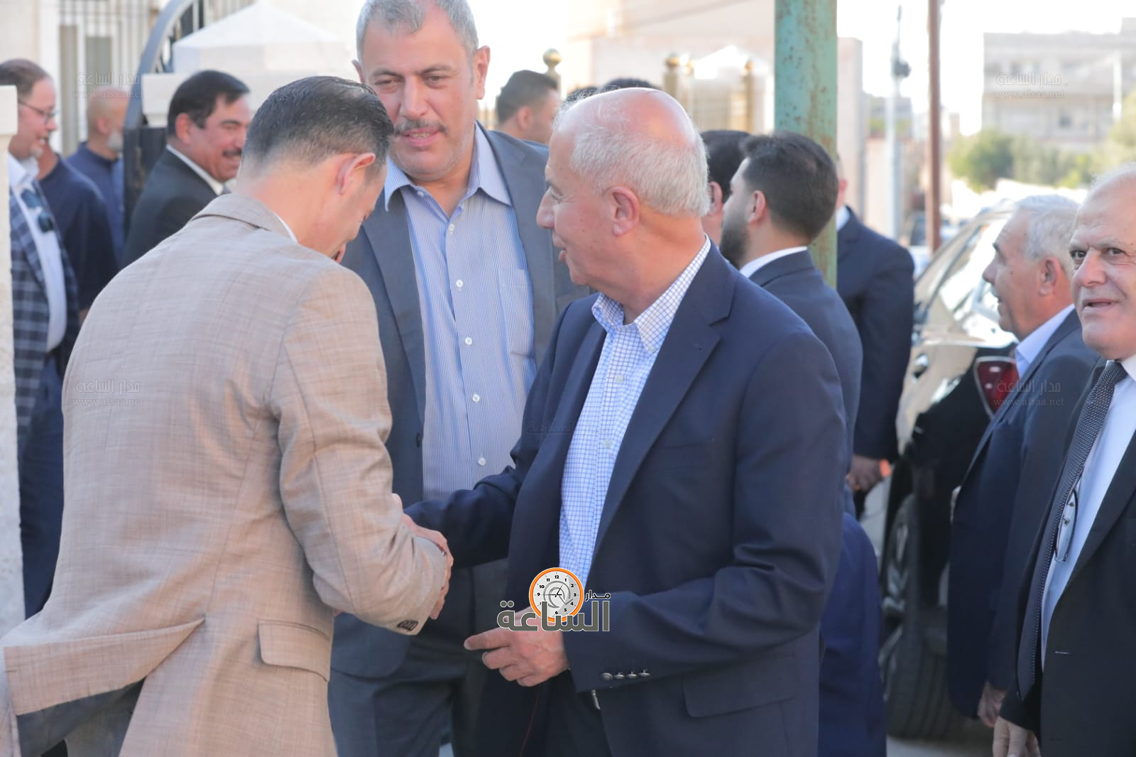 Madar Al-Saa Images 0.4132788107968095