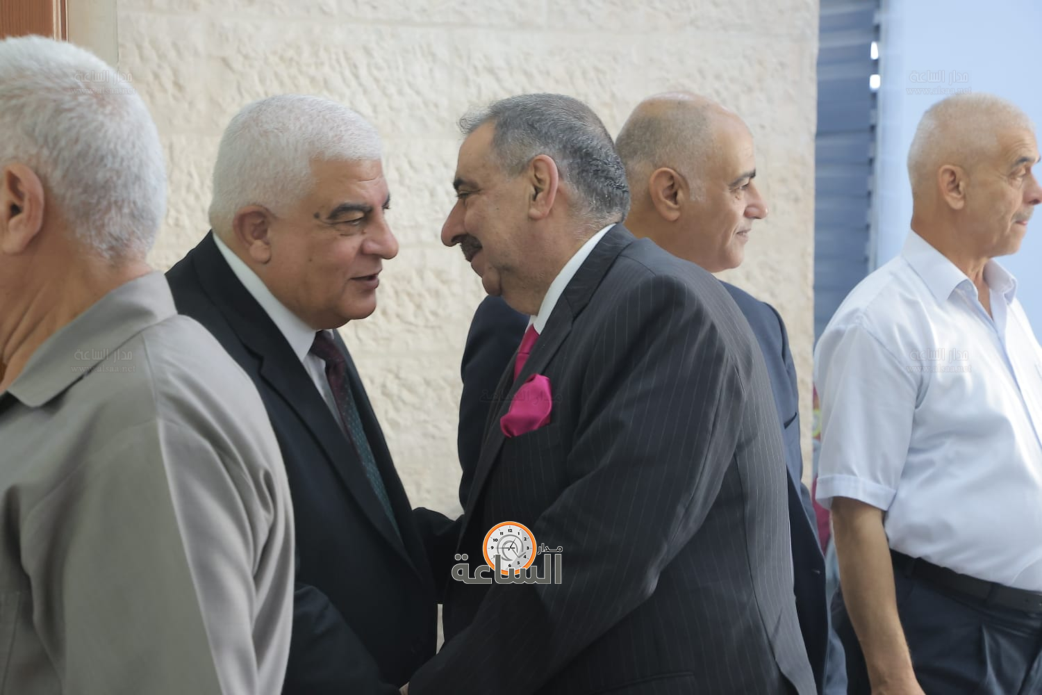 Madar Al-Saa Images 0.26789657677583234