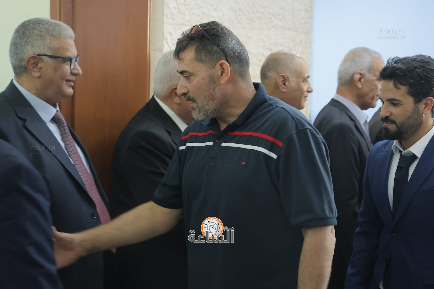 Madar Al-Saa Images 0.3719384418364825