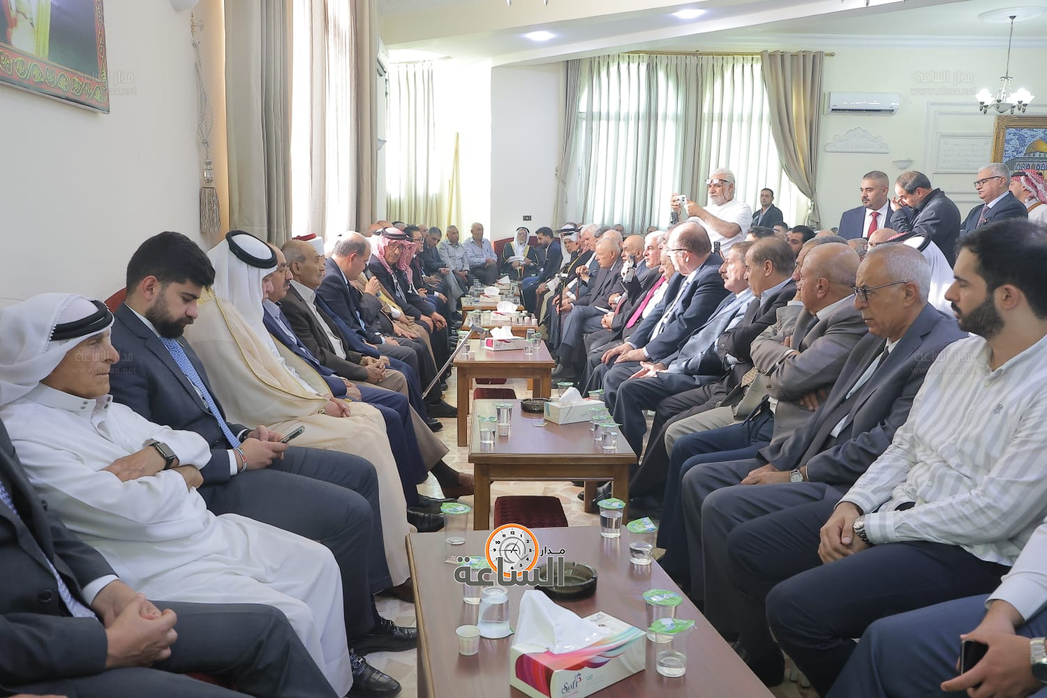 Madar Al-Saa Images 0.8879033452283104