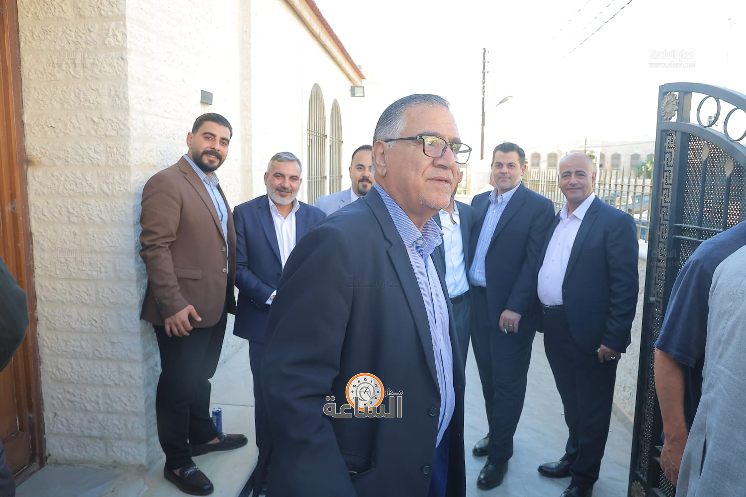 Madar Al-Saa Images 0.08566434190497252