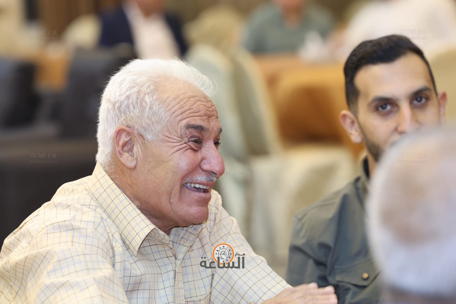 Madar Al-Saa Images 0.9374300332839374