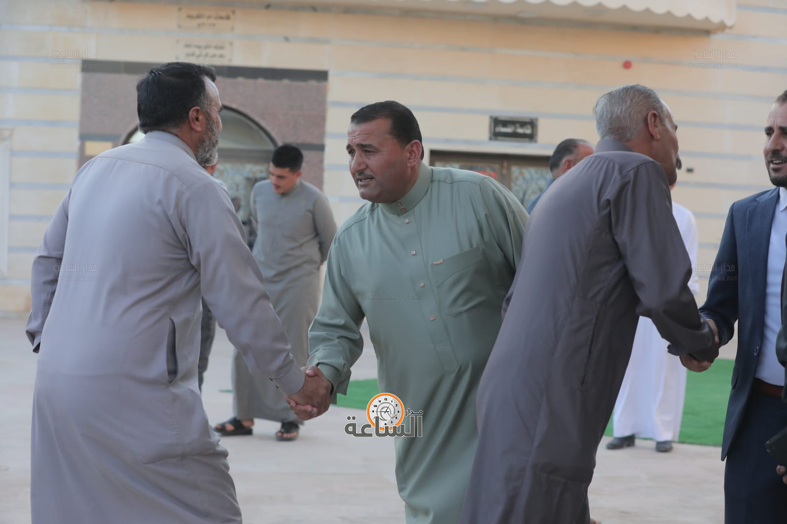 Madar Al-Saa Images 0.8540360889550215