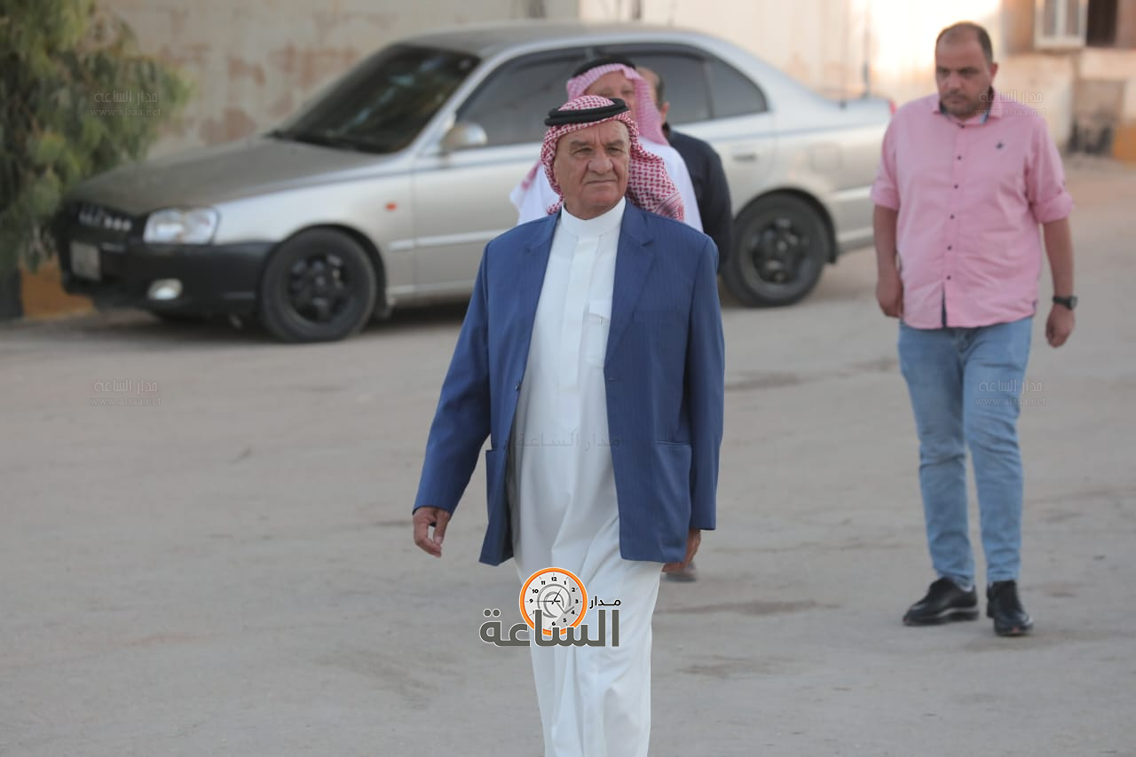 Madar Al-Saa Images 0.7044523243622152