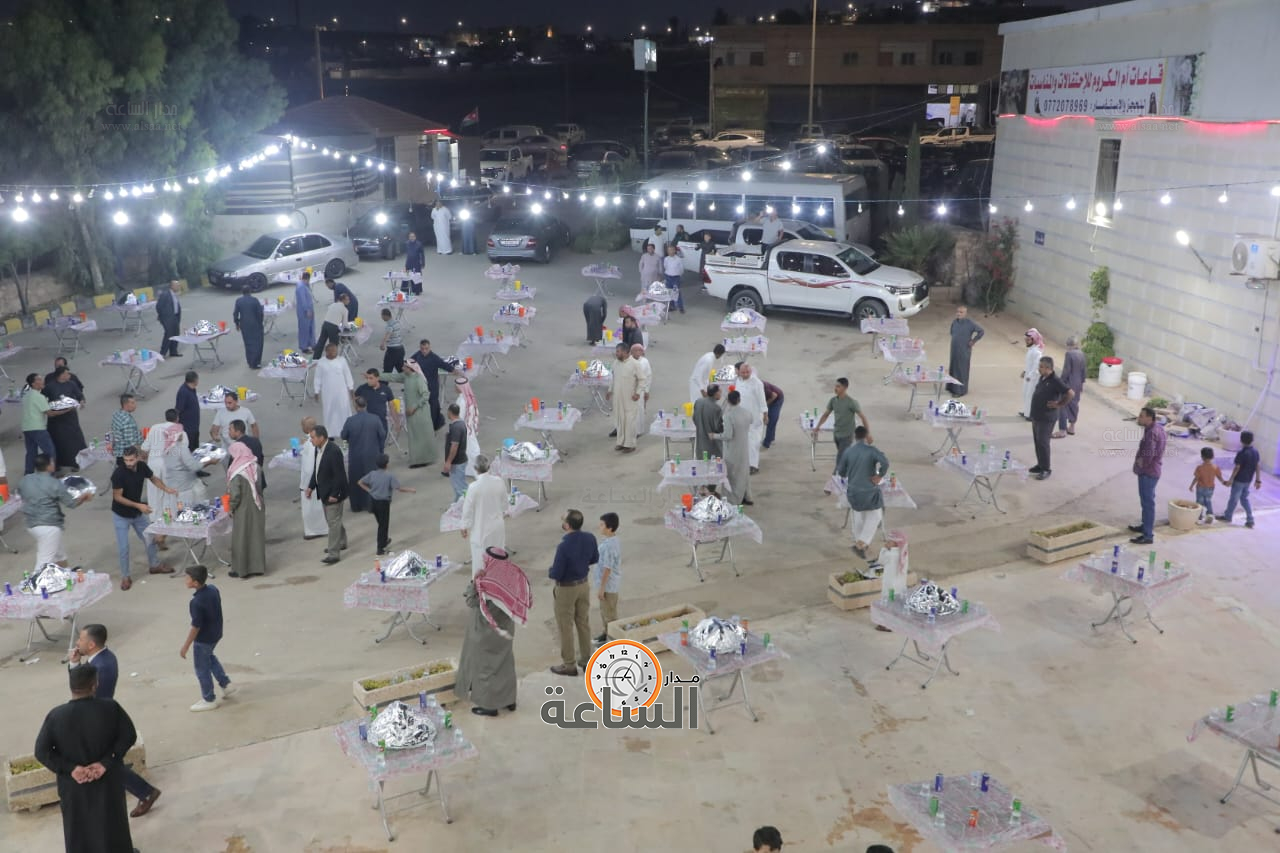 Madar Al-Saa Images 0.37070573844120147