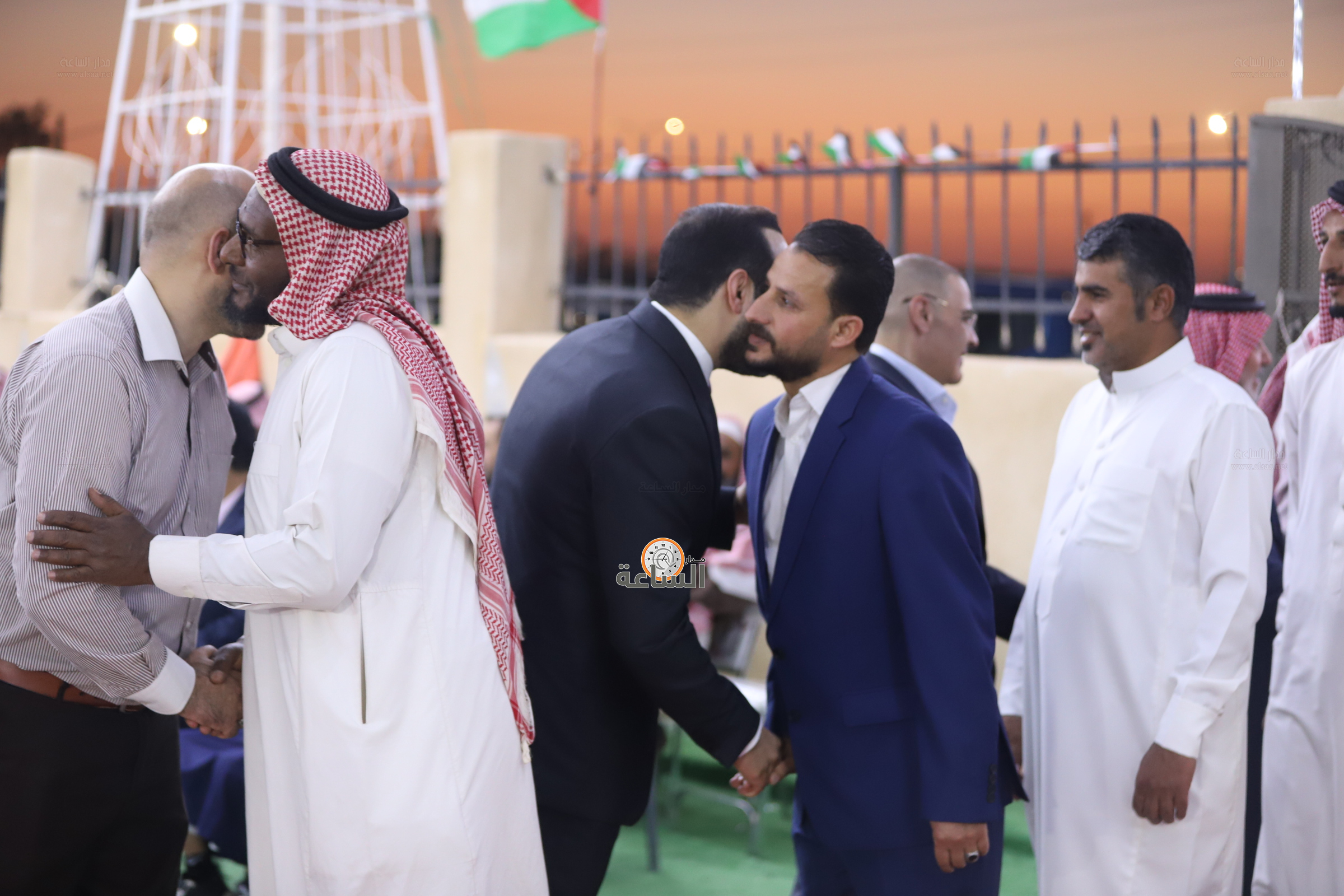 Madar Al-Saa Images 0.724824423882712