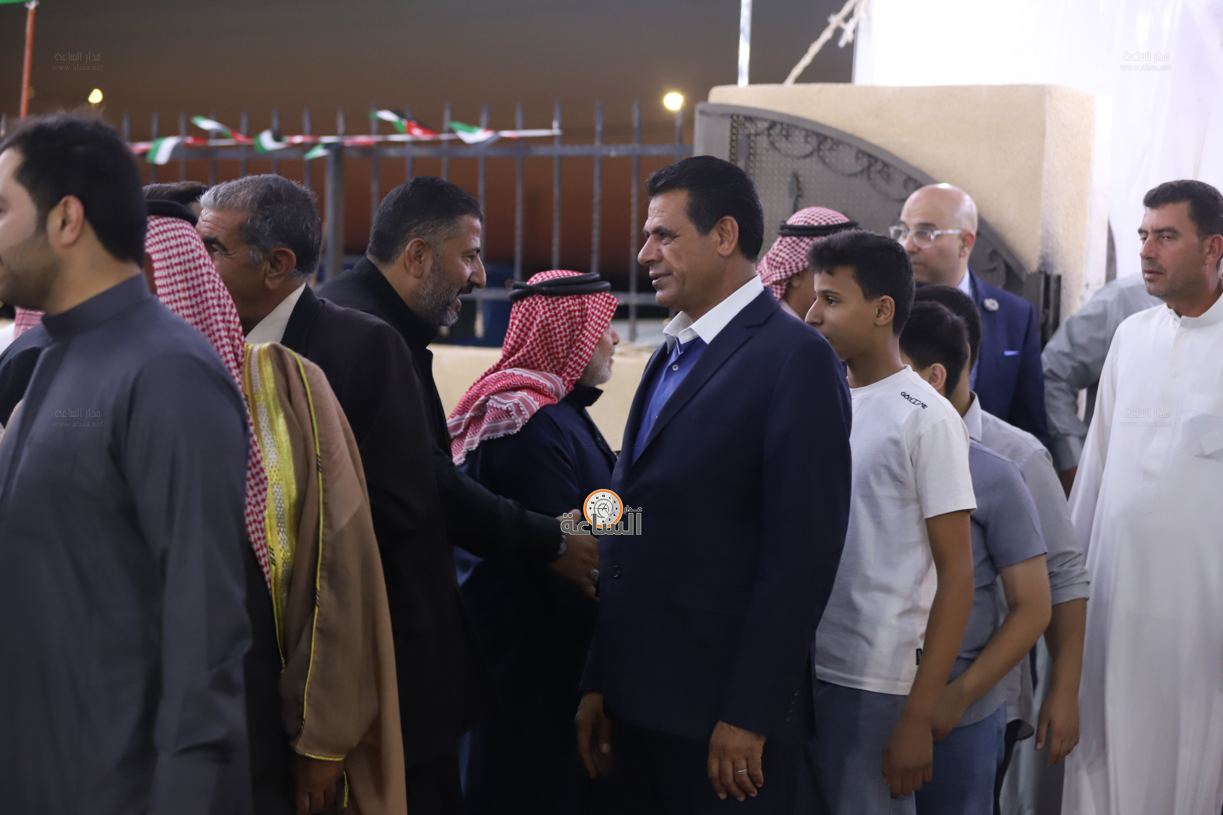 Madar Al-Saa Images 0.4217175415737826