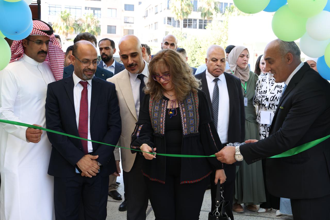 Madar Al-Saa Images 0.5179759308944907