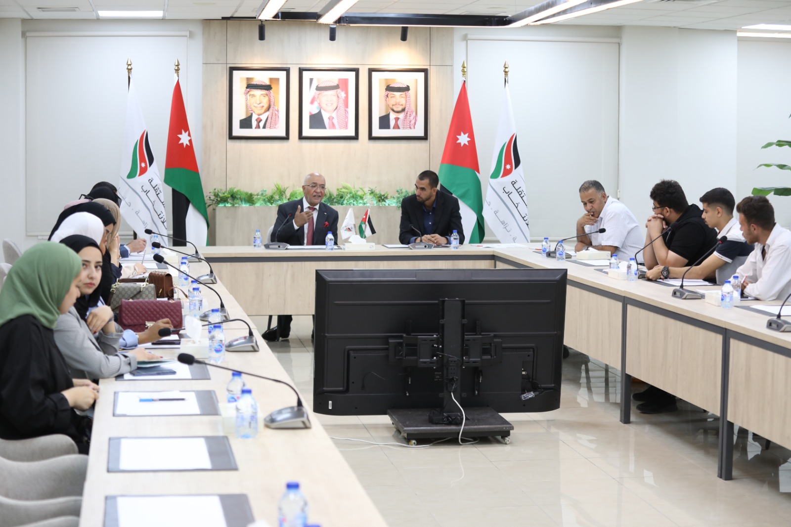 Madar Al-Saa Images 0.9392554022558515