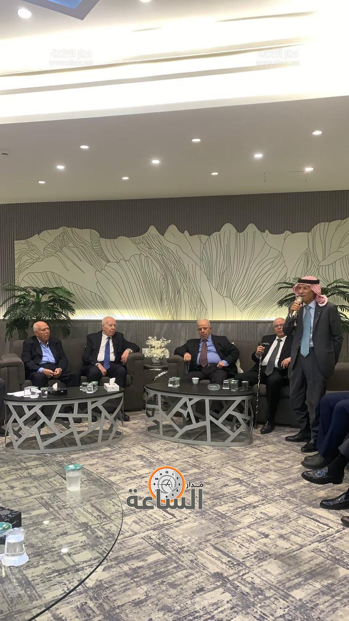 Madar Al-Saa Images 0.05454932483658792