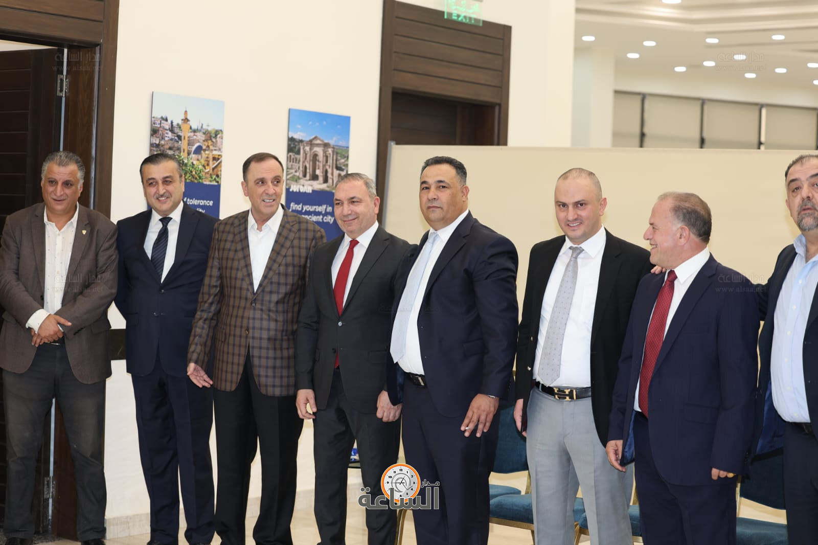 Madar Al-Saa Images 0.5841323963510285