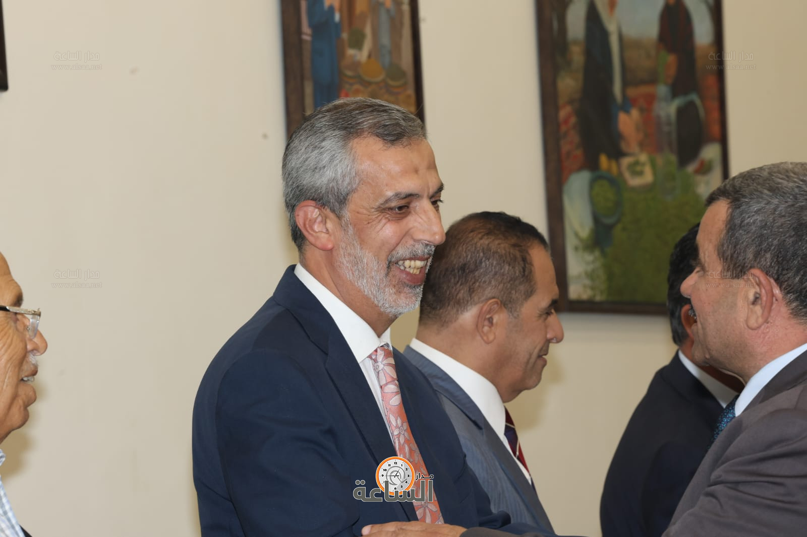 Madar Al-Saa Images 0.4110751171121616