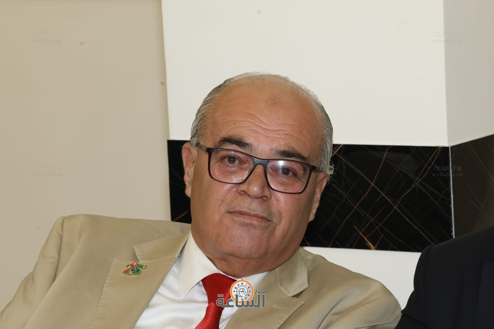 Madar Al-Saa Images 0.5423164947893147