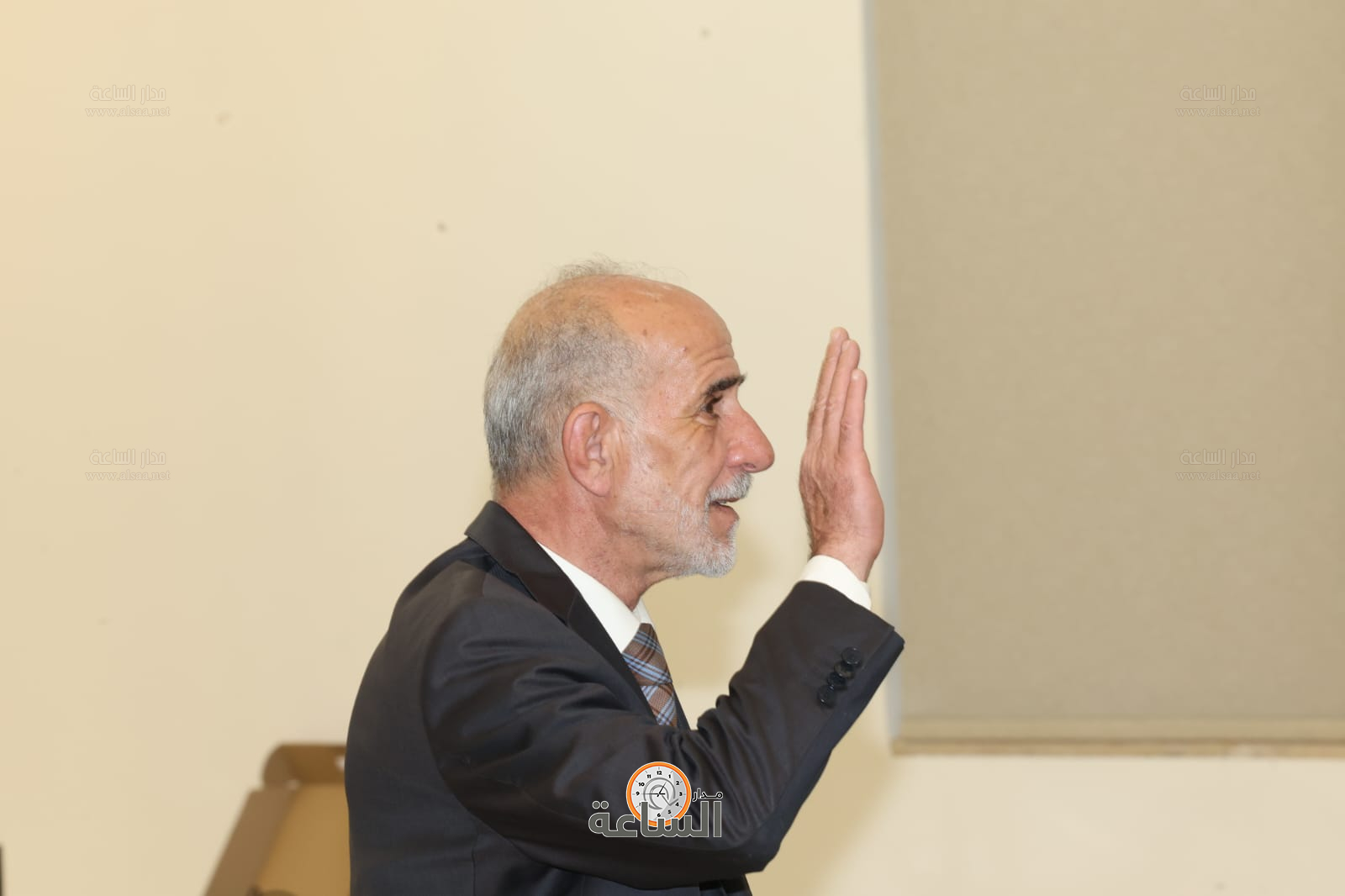 Madar Al-Saa Images 0.21017432066059494