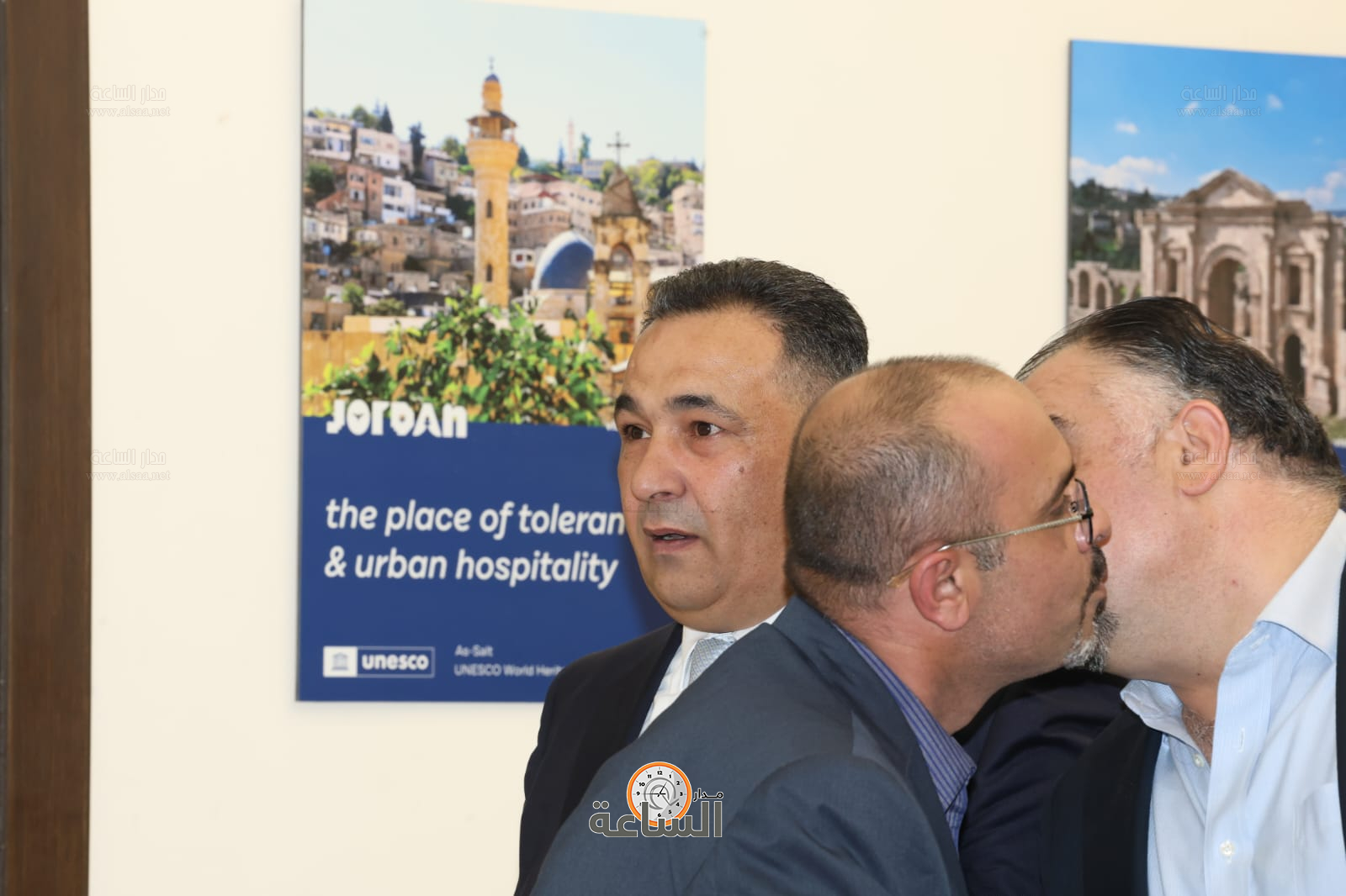 Madar Al-Saa Images 0.0010940154059260188