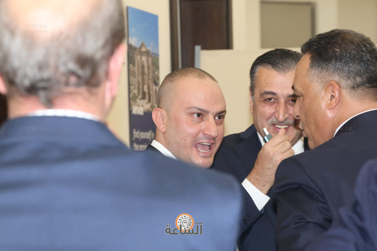 Madar Al-Saa Images 0.6427104331827171