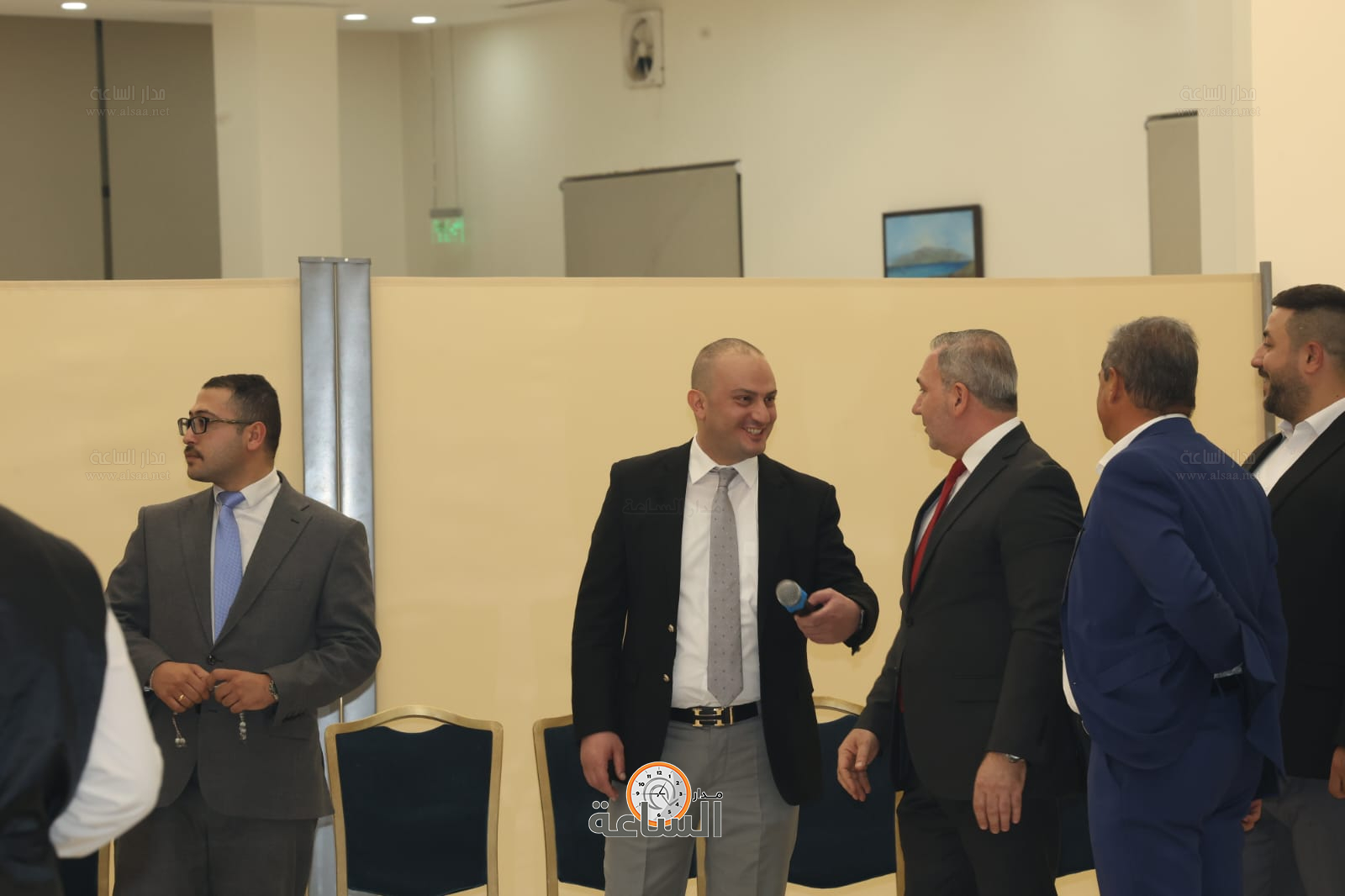 Madar Al-Saa Images 0.047291436825567135