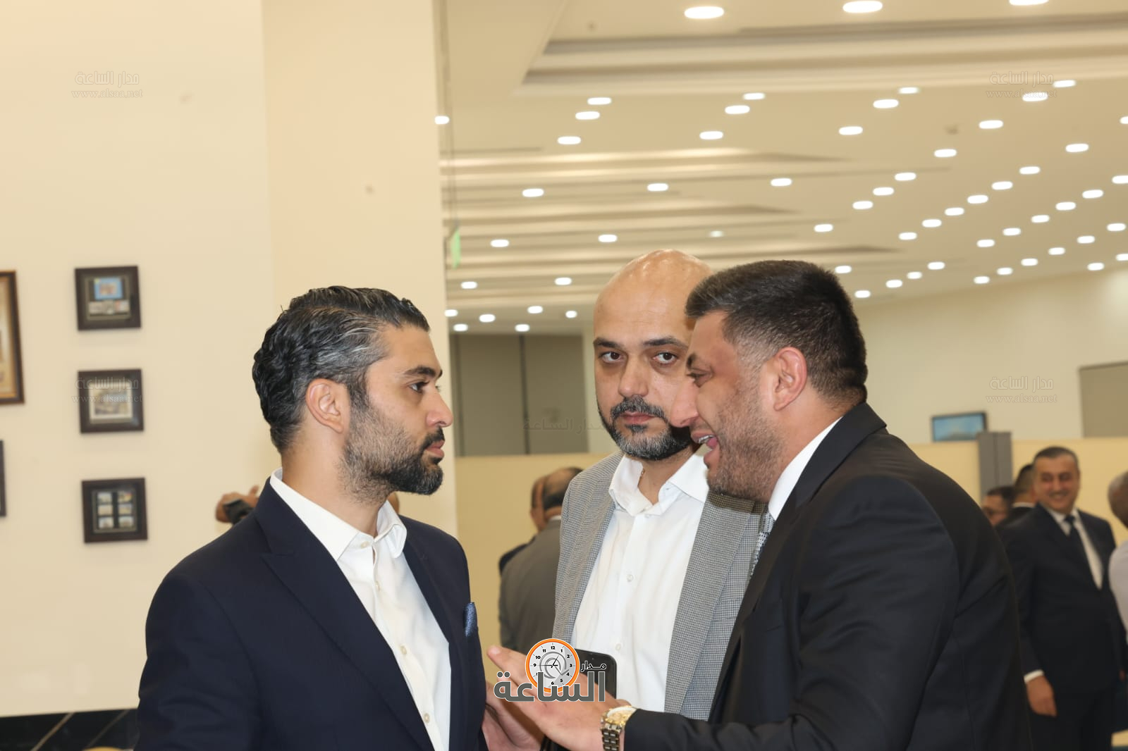 Madar Al-Saa Images 0.8253594646432976