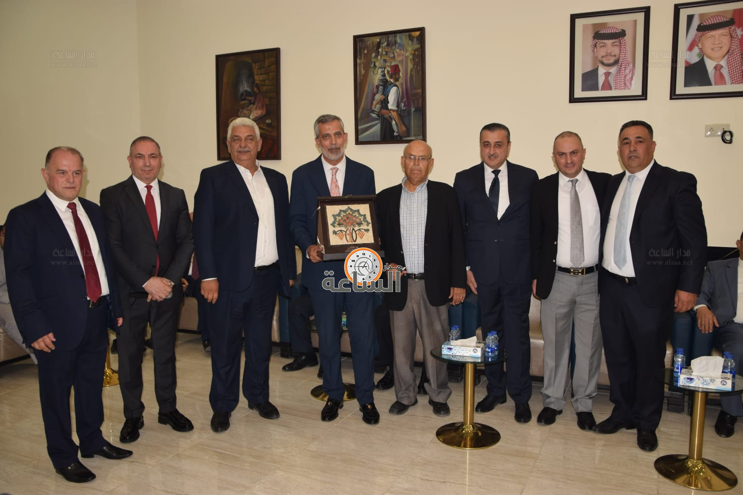 Madar Al-Saa Images 0.4968895701301642