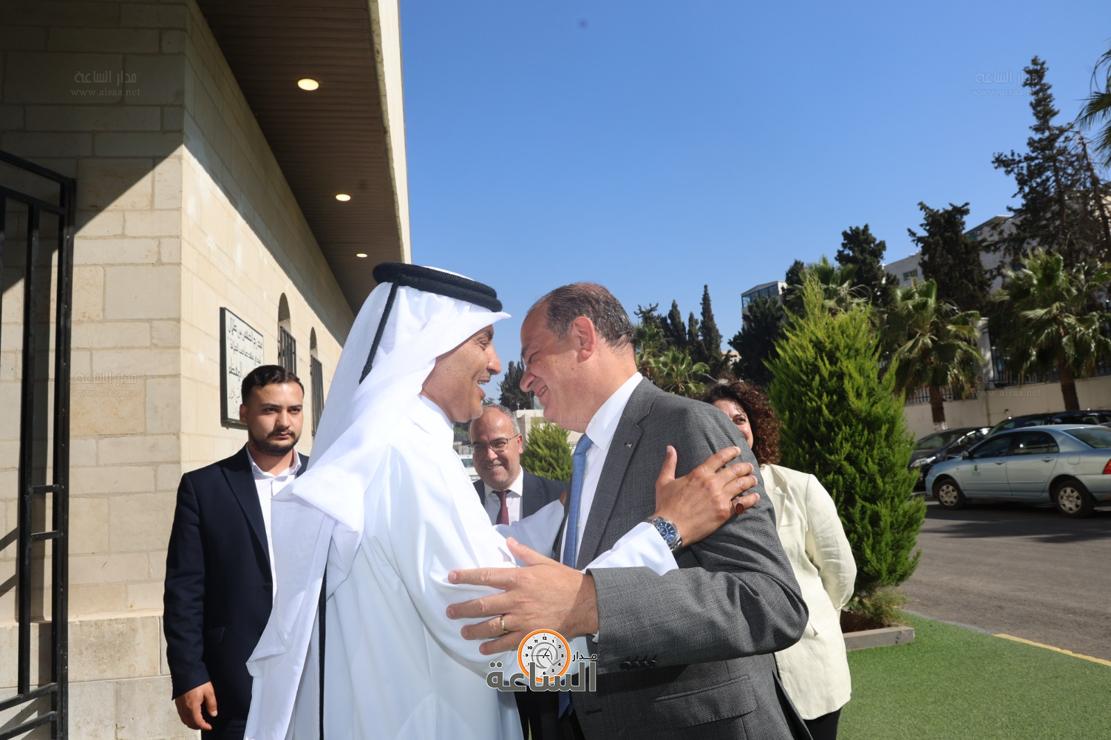 Madar Al-Saa Images 0.5047762744463521