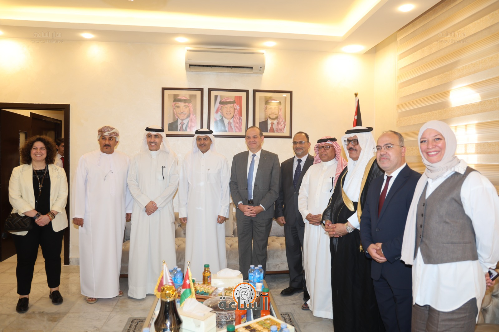 Madar Al-Saa Images 0.17898079960154023