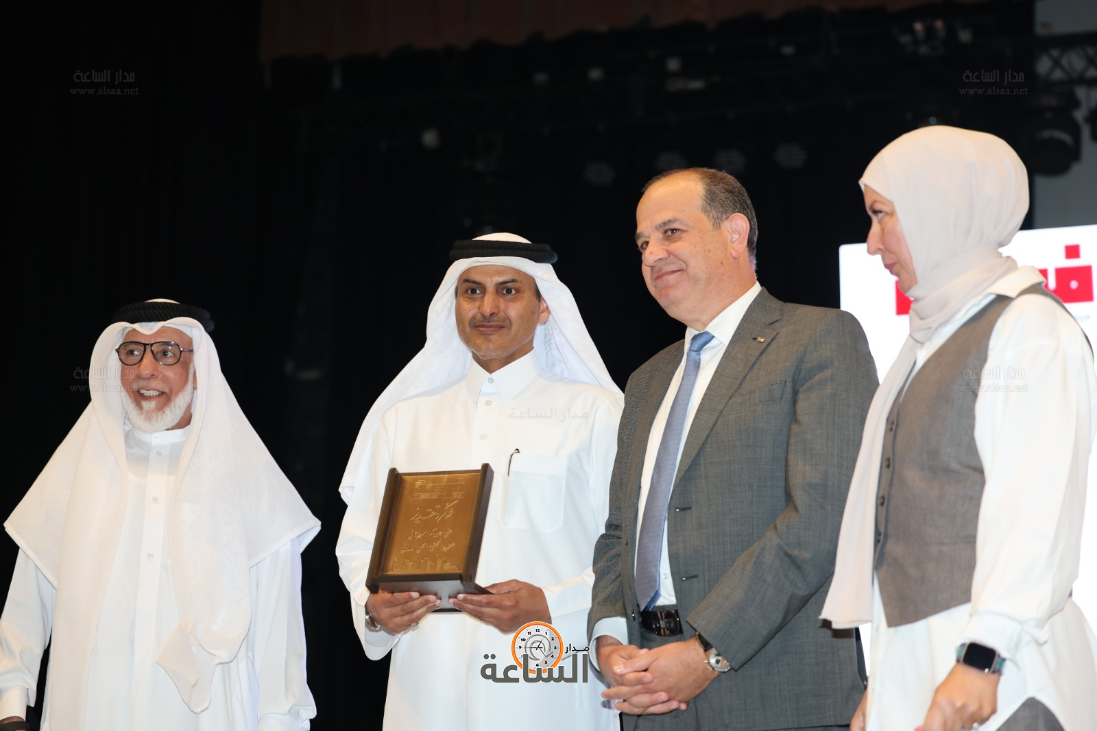 Madar Al-Saa Images 0.2856987430350465