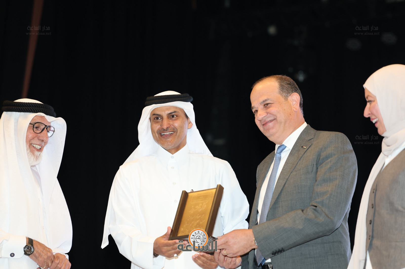 Madar Al-Saa Images 0.5957300619270202