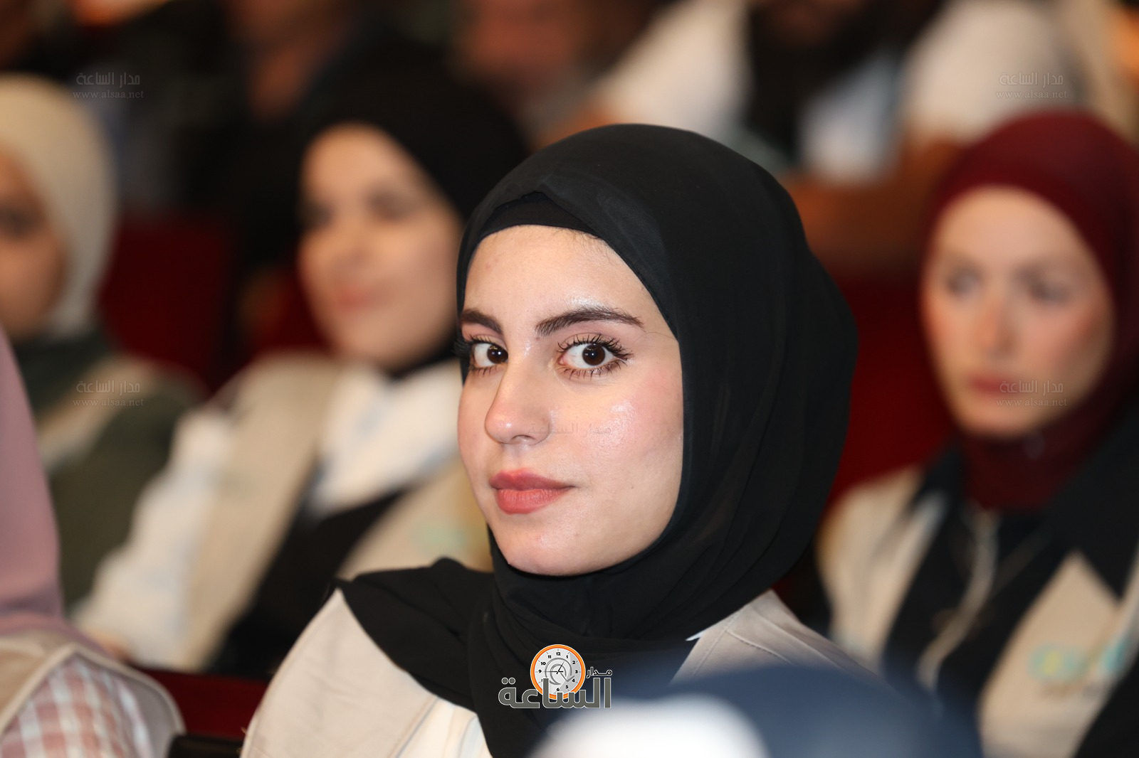 Madar Al-Saa Images 0.9895593048009842