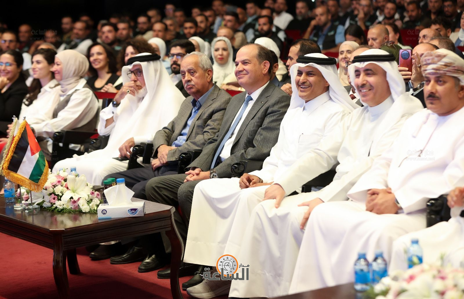 Madar Al-Saa Images 0.4631113367415901