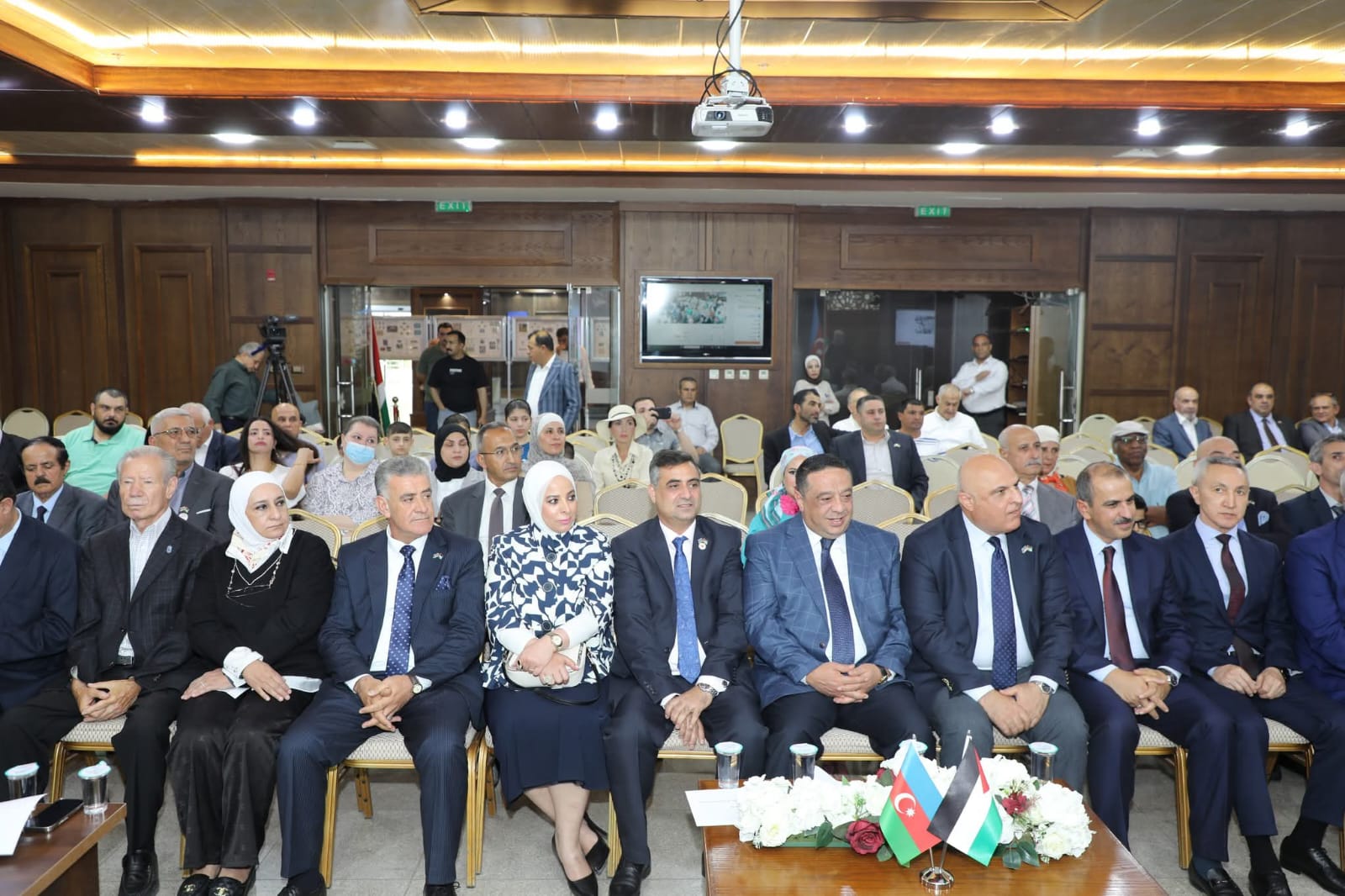 Madar Al-Saa Images 0.5626517814984043