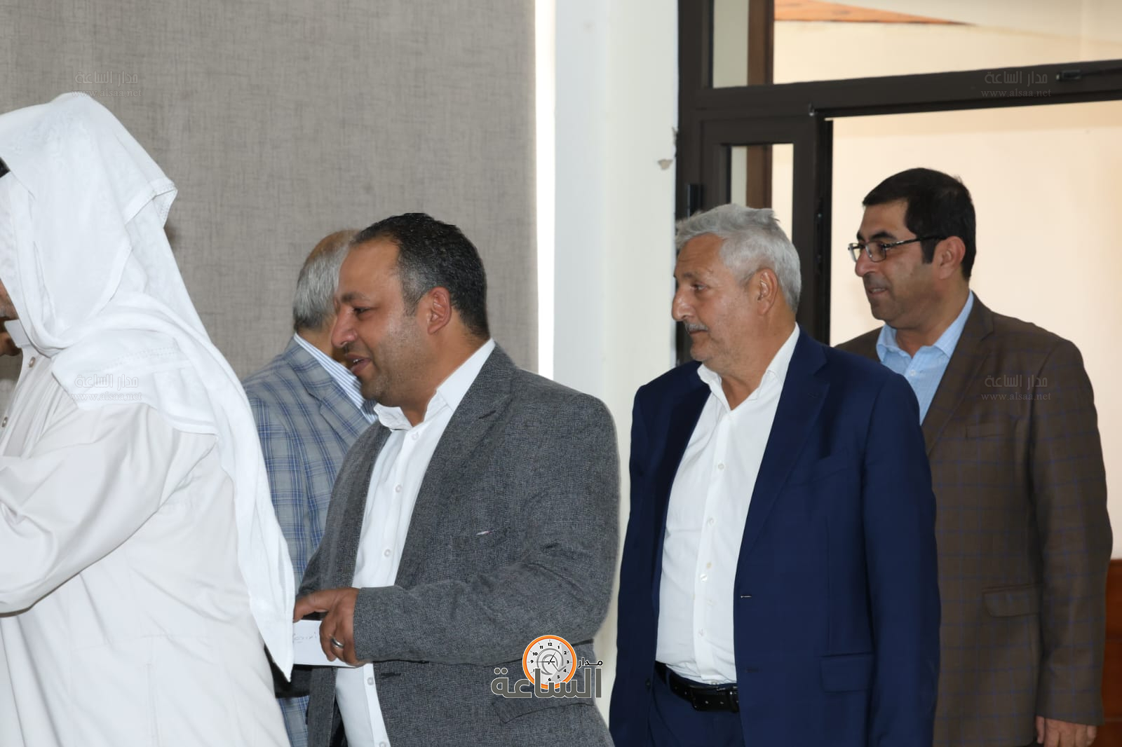 Madar Al-Saa Images 0.8475432560534392