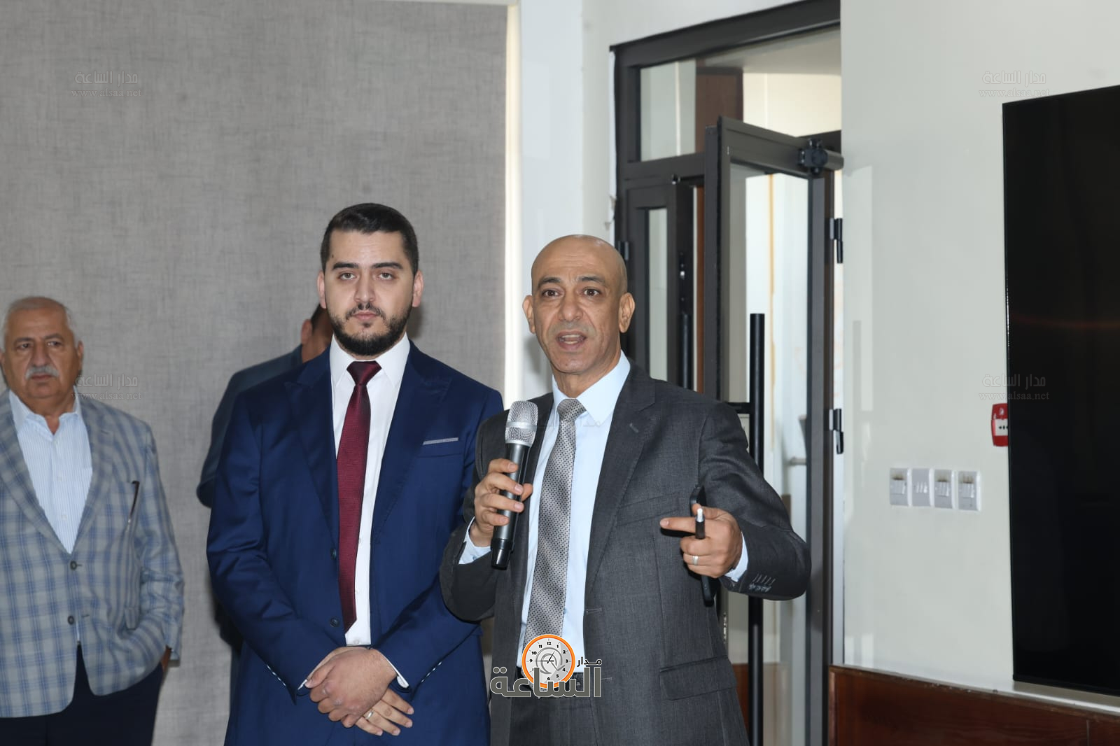 Madar Al-Saa Images 0.046628550571626515