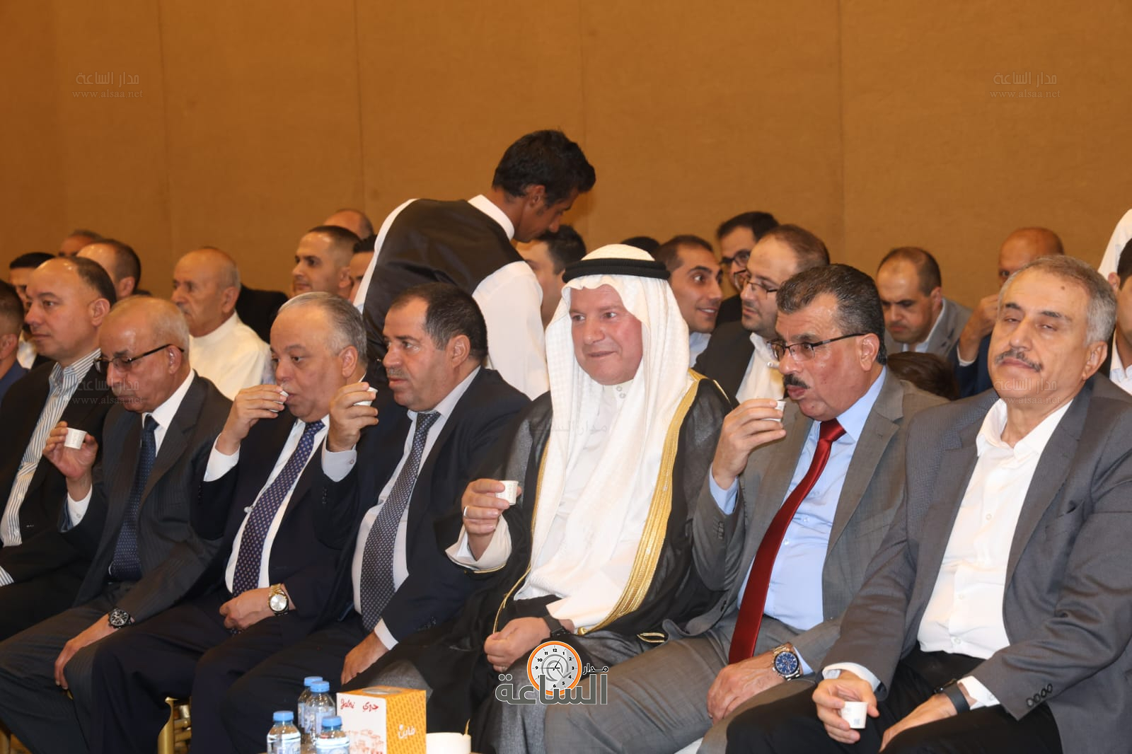 Madar Al-Saa Images 0.5663870419649117