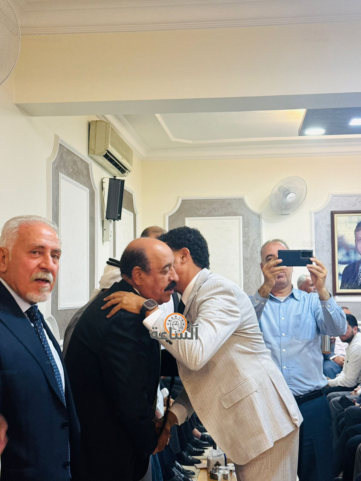 Madar Al-Saa Images 0.1839978105336021