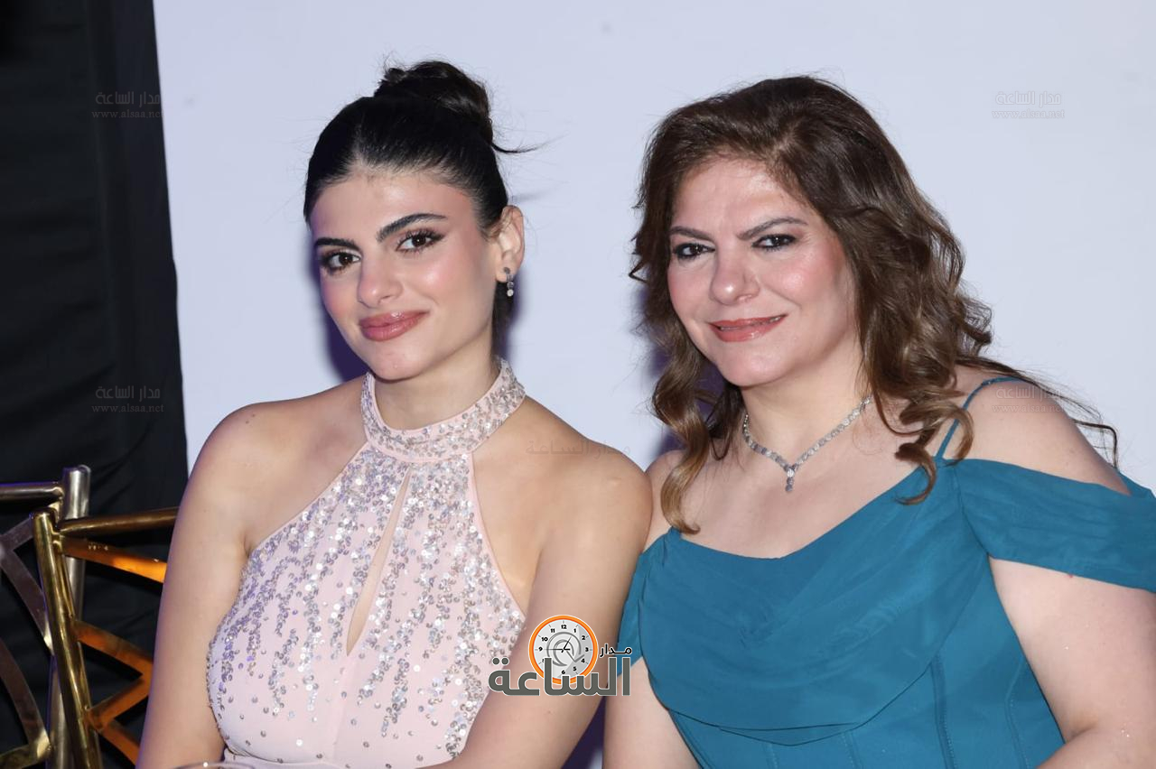 Madar Al-Saa Images 0.7647460594790985