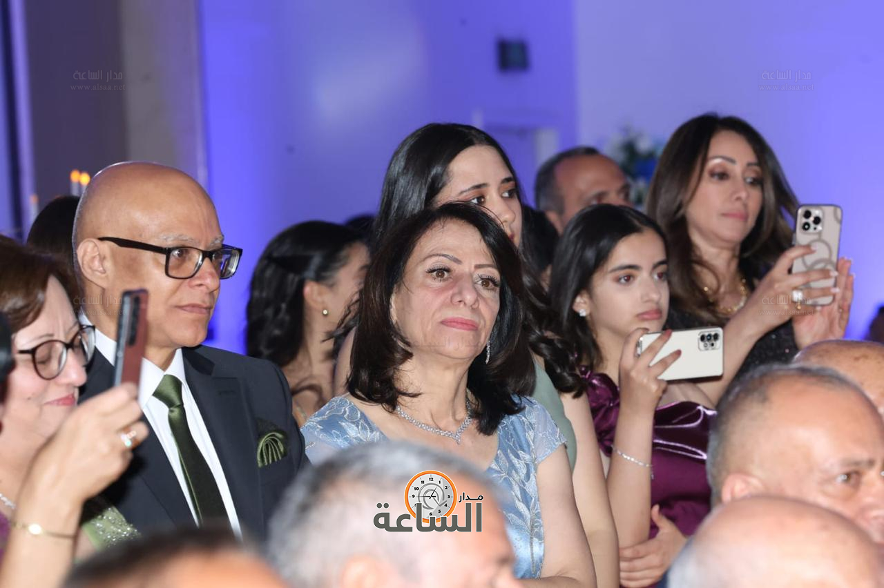 Madar Al-Saa Images 0.03461118683350639